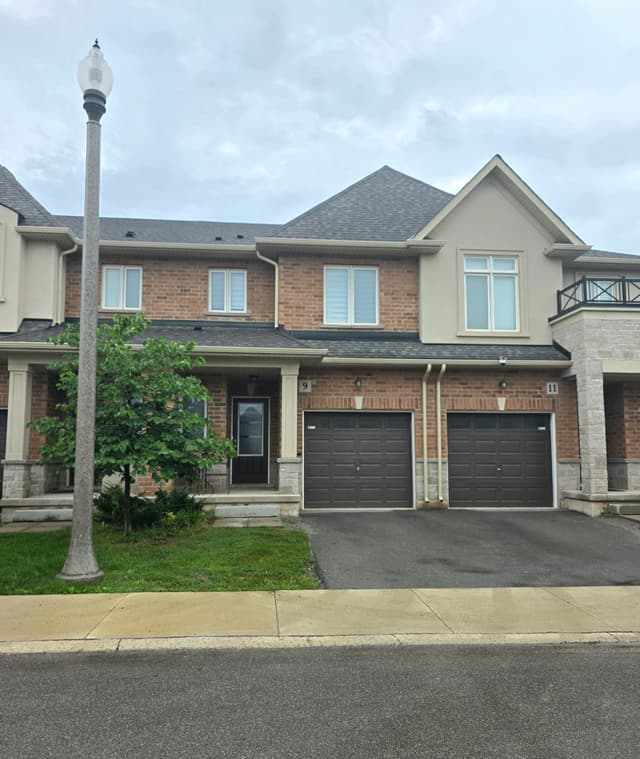 9 Arietta Ln. Hamilton On L8e 0k7