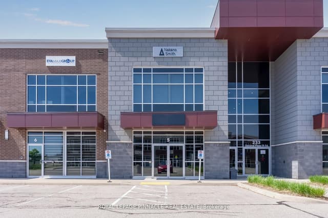 233 Speers Rd. 5-c Oakville On L6k 0j5