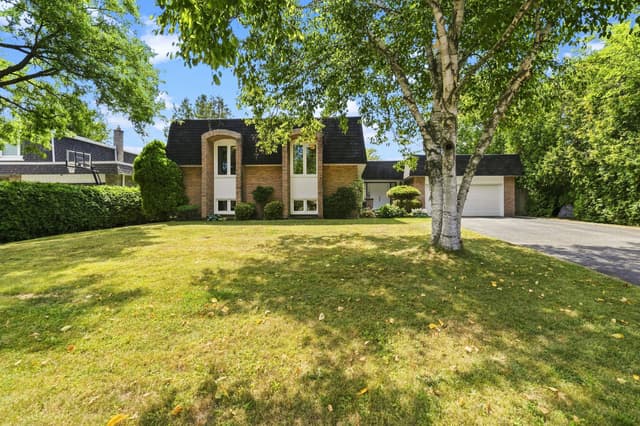 244 Willowridge Ct. Oakville On L6l 5j2