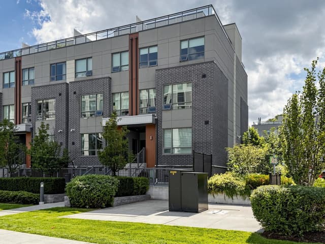 1238 Cawthra Rd. 4 Mississauga On L5g 0b6