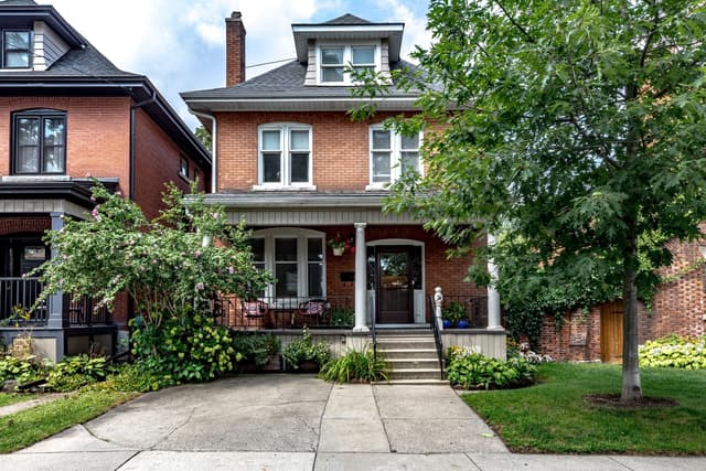 24 Fairleigh Cres. Hamilton On L8m 2k9