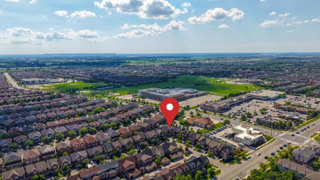 5578 Waterwind Cres. Mississauga On L5m 0g2