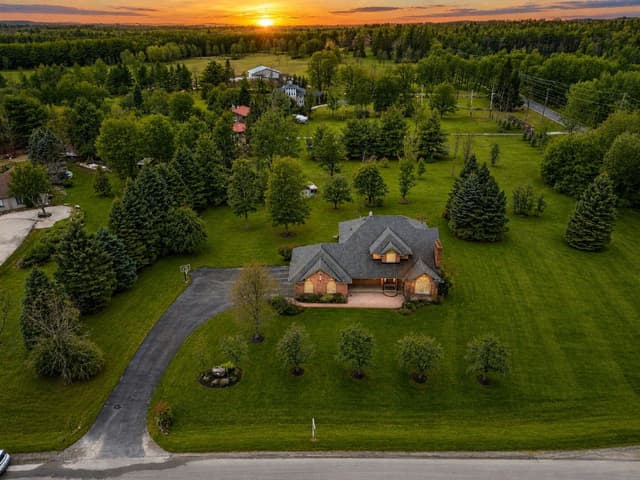 2255 Mohawk Trail Milton On L0p 1b0