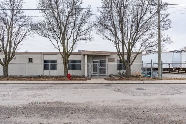 18 Linden St. Hamilton On L8l 3h6