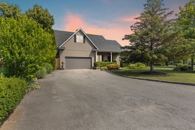 1 Karsam Ct. Niagara-on-the-lake On L0s 1j0