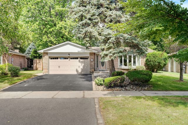 2283 Devon Rd. Oakville On L6j 5r2