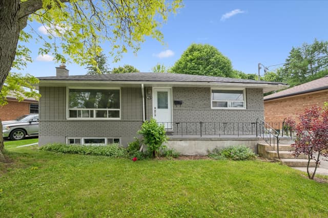 79 Dumbarton St. Guelph On N1e 3t5