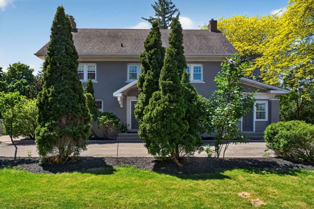 260 Main St. E Grimsby On L3m 1p8
