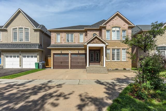4911 Maxine Pl. Mississauga On L4z 4h7
