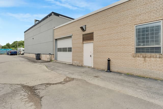 529 Speers Rd. 4 Oakville On L6k 2g4