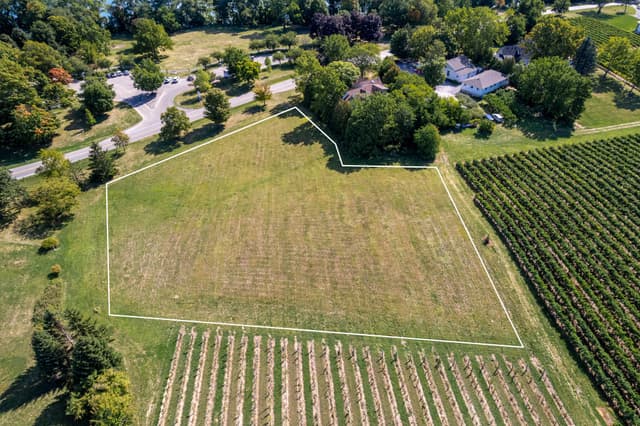 15936 Niagara Pkwy. Niagara-on-the-lake On L0s 1j0