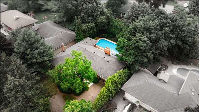 261 Wales Cres. Oakville On L6l 3x8