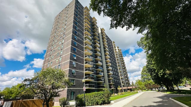 966 Inverhouse Dr. 712 Mississauga On L5j 4b6