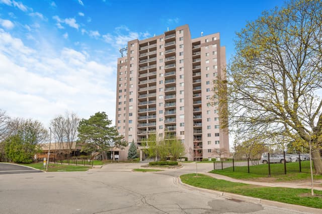 975 Warwick Ct. 1501 Burlington On L7t 3z7