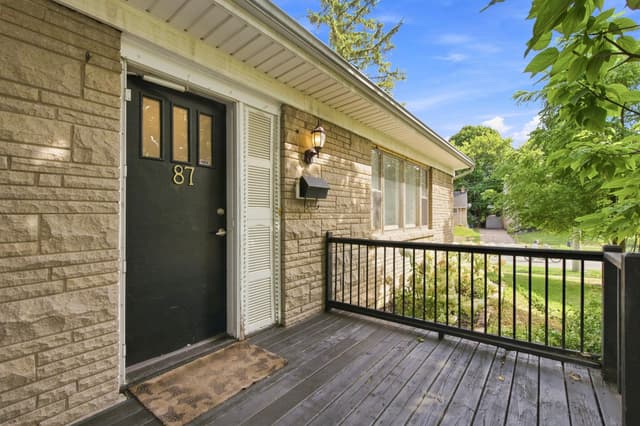 87 Radford St. Hamilton On L8s 3e5