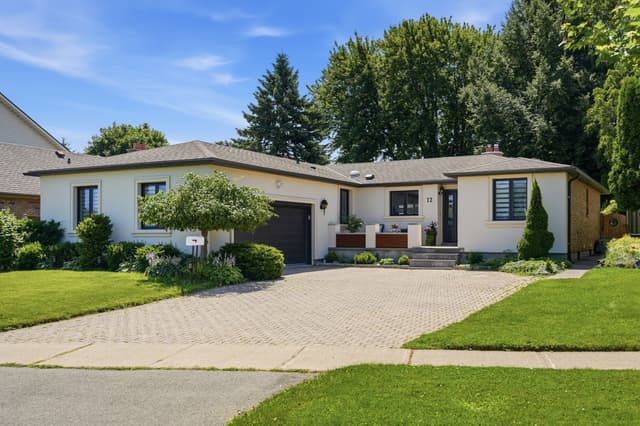 12 Cheval Dr. Grimsby On L3m 4p9