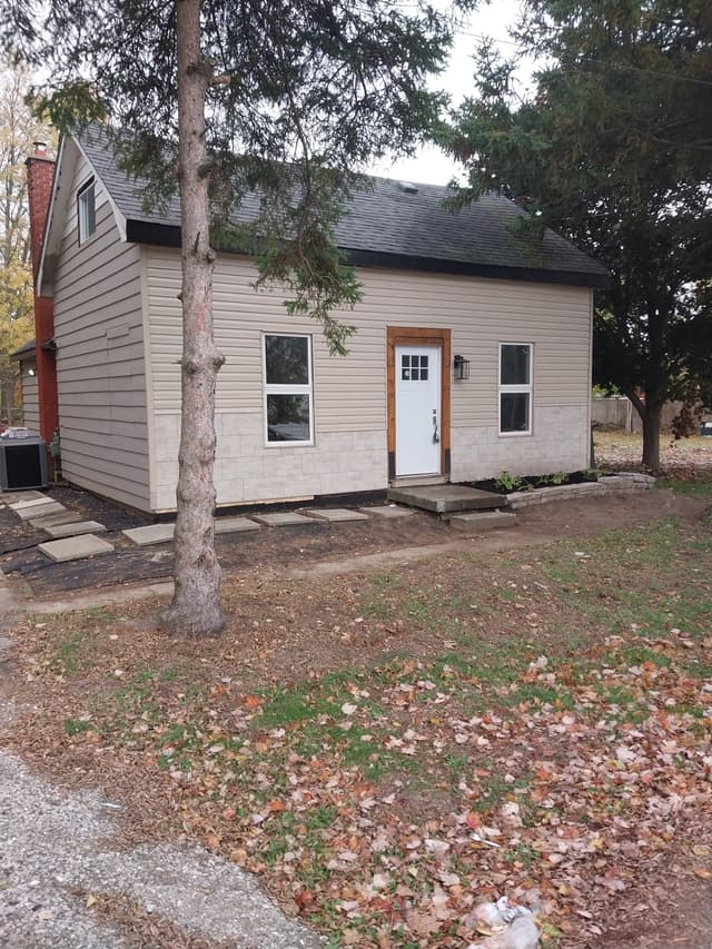 1071 Southcote Rd. Hamilton On L9g 3l1