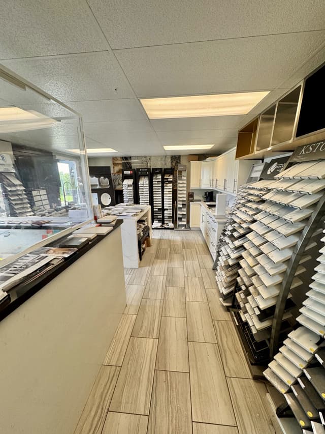 429 Dewitt Rd. 1 Hamilton On L8c 4c3