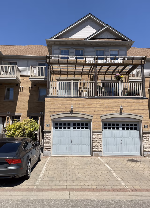 3070 Thomas St. 8 Mississauga On L5m 0t2
