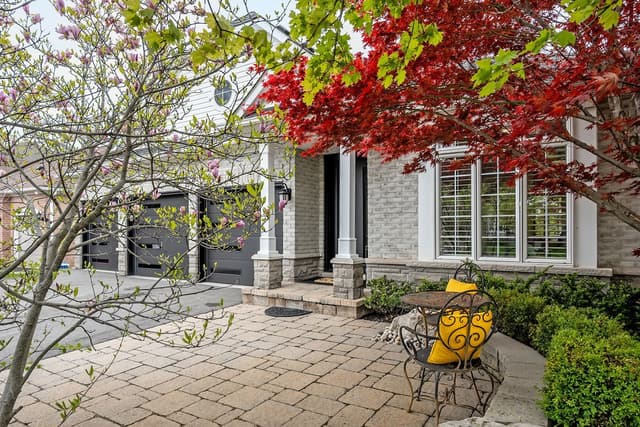 4285 Couples Cres. Burlington On L7m 4y8