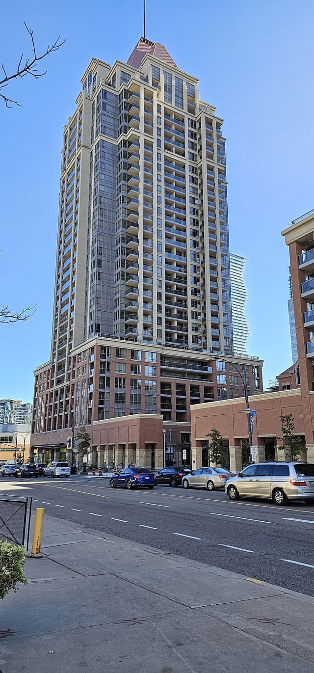 4080 Living Arts Dr. 2303 Mississauga On L5b 4n3