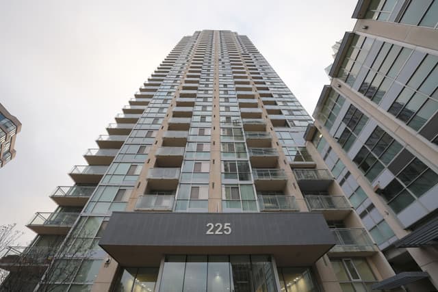 225 Webb Dr. 3410 Mississauga On L5b 4p2