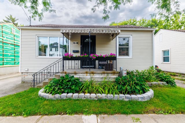 68 Carlton St. St Catharines On L2r 1p8