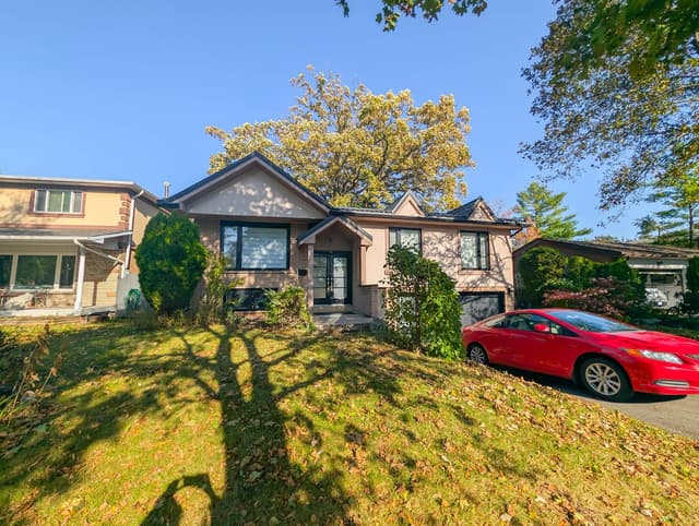 2474 Bridge Rd. Oakville On L6l 2h2
