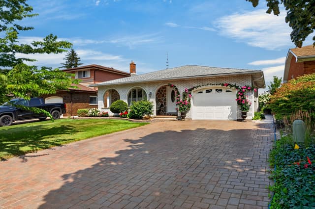 43 Brimley Cres. St Catharines On L2m 7a8