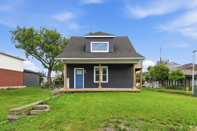 410 Beach Blvd. Hamilton On L8h 6w7