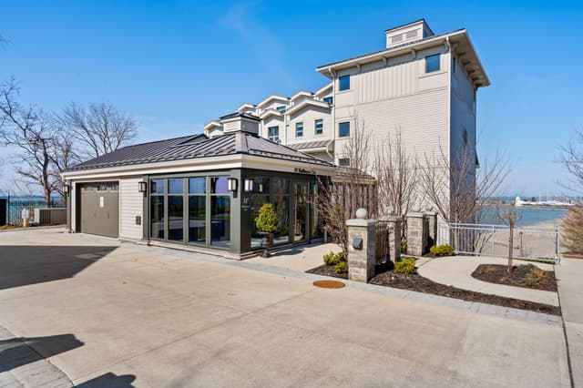 10 Dalhousie Ave. N 402 St Catharines On L2n 4w4