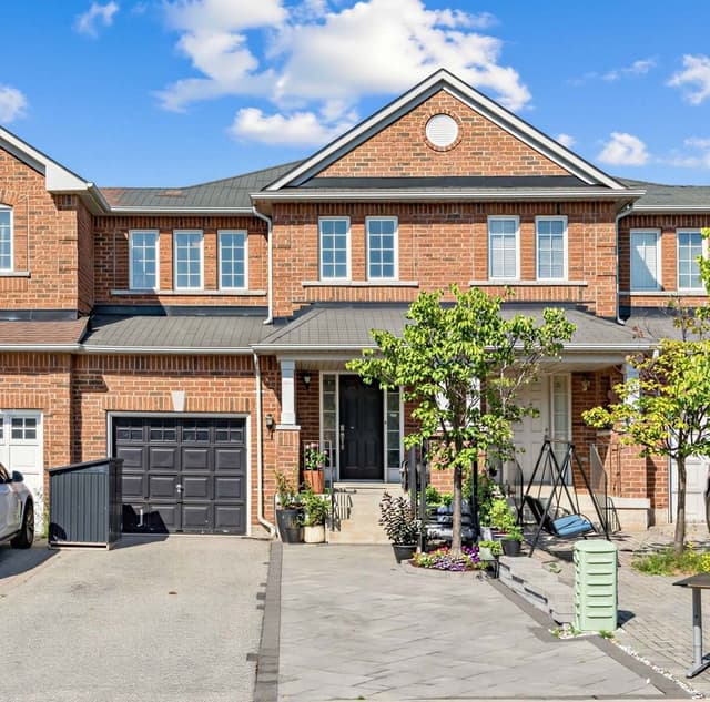 6122 Coxswain Cres. Mississauga On L5v 2z8