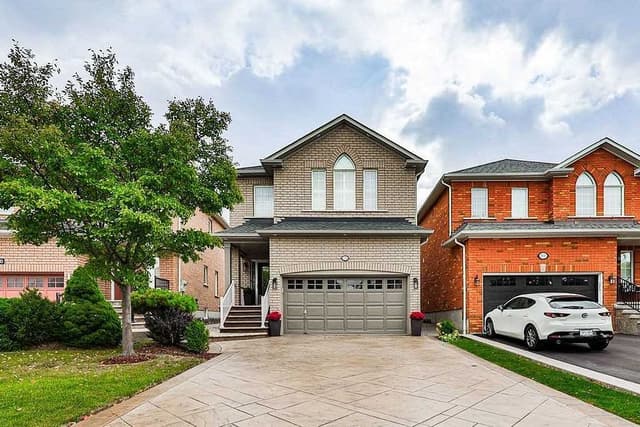 814 Brass Winds Pl. Mississauga On L5w 1t4