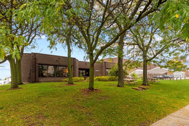 2480 Tedlo St. 2 Mississauga On L5a 3v3