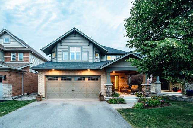 82 Vaughan St. Guelph On N1g 0b3