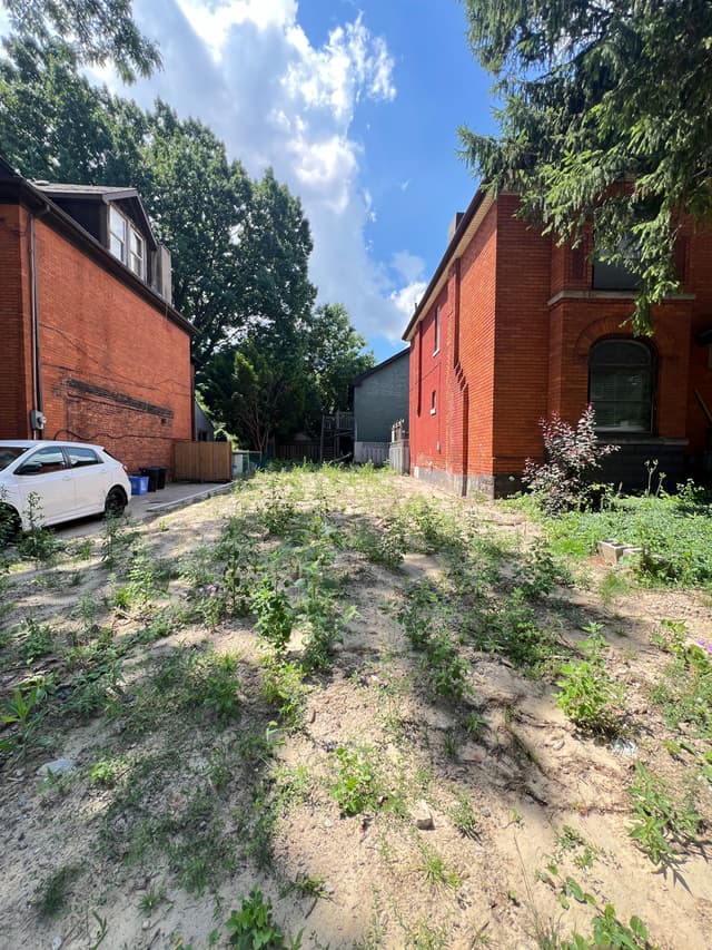 128 Stinson St. Hamilton On L8n 1s6