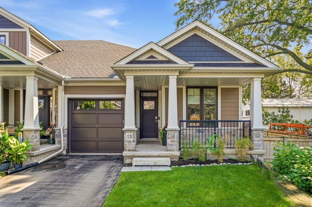 13 Turbinia Ct. Grimsby On L3m 0h8