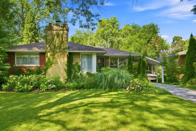 102 Masterson Dr. St Catharines On L2t 3r2