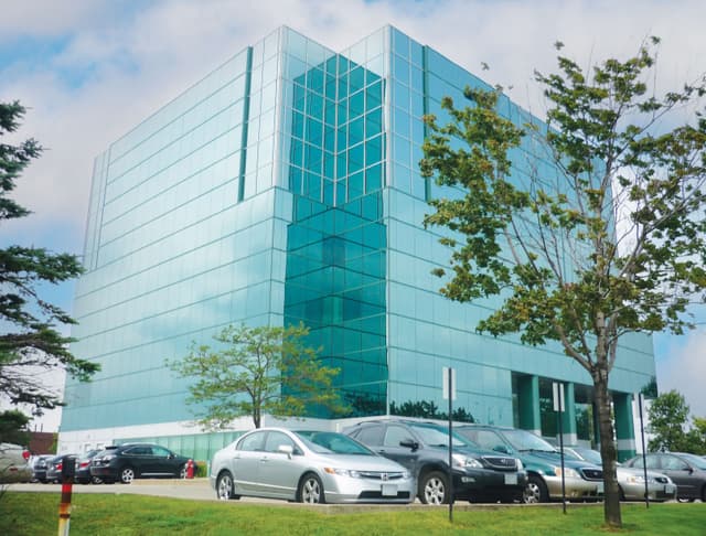 1450 Meyerside Dr. 204 Mississauga On L5t 1h2
