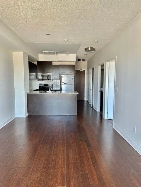 360 Square One Dr. 1810 Mississauga On L5b 0g7