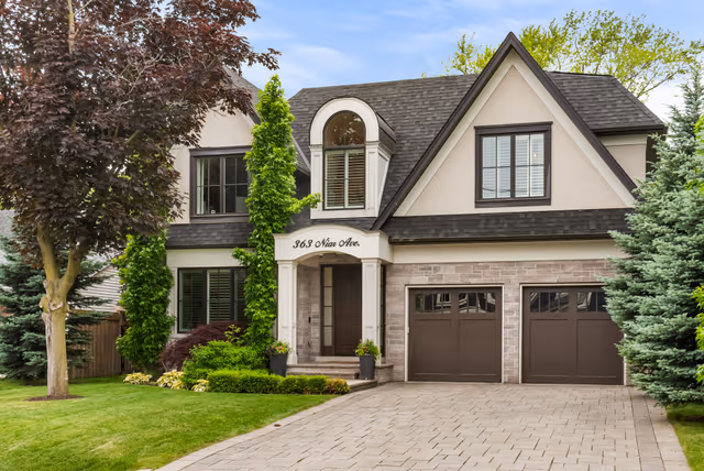 363 Niar Ave. Mississauga On L5g 1w2
