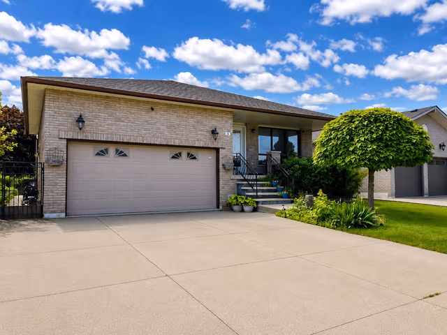 15 Ellen Ave. Hamilton On L8g 5a9