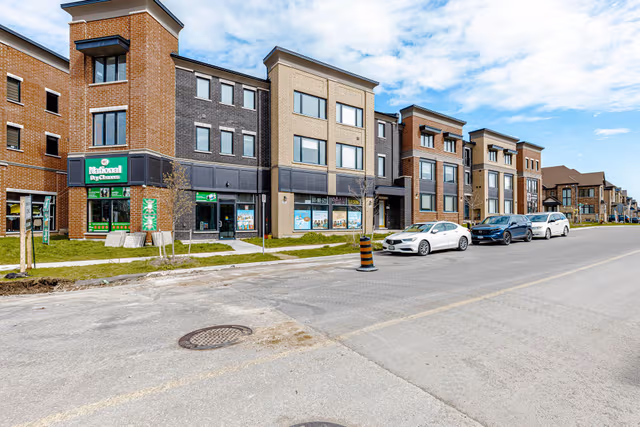3 Marvin Ave. Oakville On L6h 0z6