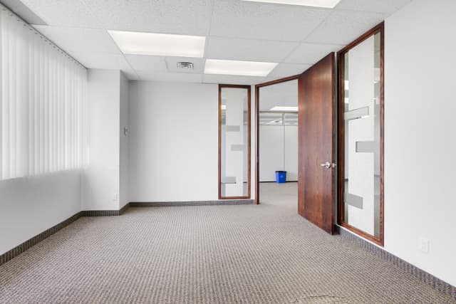 700 Dorval Dr. 503 Oakville On L6k 3v7