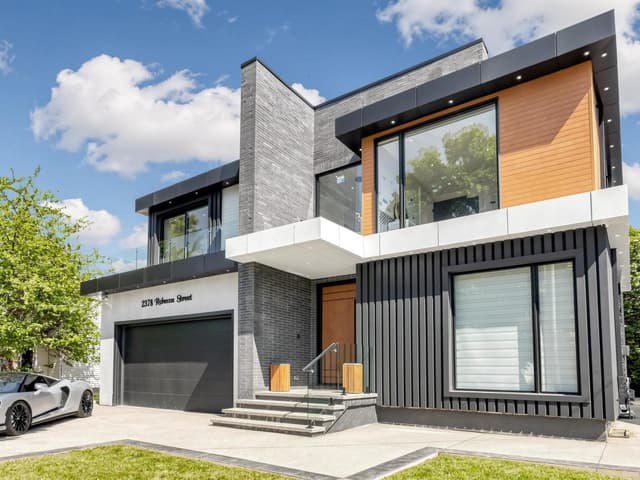 2378 Rebecca St. Oakville On L6l 2a9