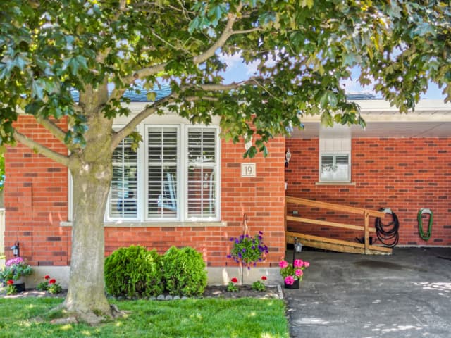 229 Lynden Rd. 19 Brantford On N3r 8a7