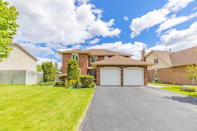 1236 Fleet St. Mississauga On L5h 3p5