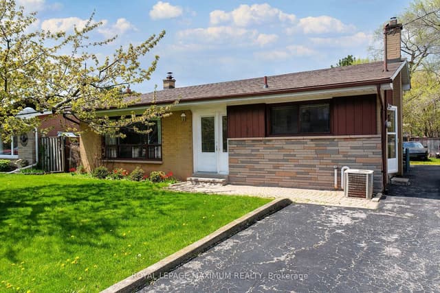 565 Pinegrove Rd. Oakville On L6k 2c5