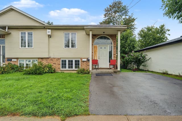 13 Waite Ln. Lower St Catharines On L2p 3y7