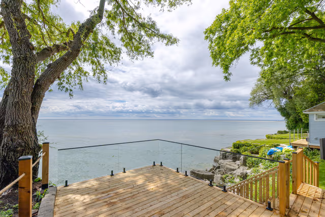 21 Second St. Oakville On L6j 3t1
